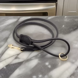 Black-Rolled-Soft-Leather-Dog-Lead-Brass
