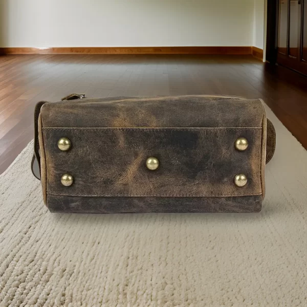 best-quality-buffalo-leather-toiletry-bag_1709202821742